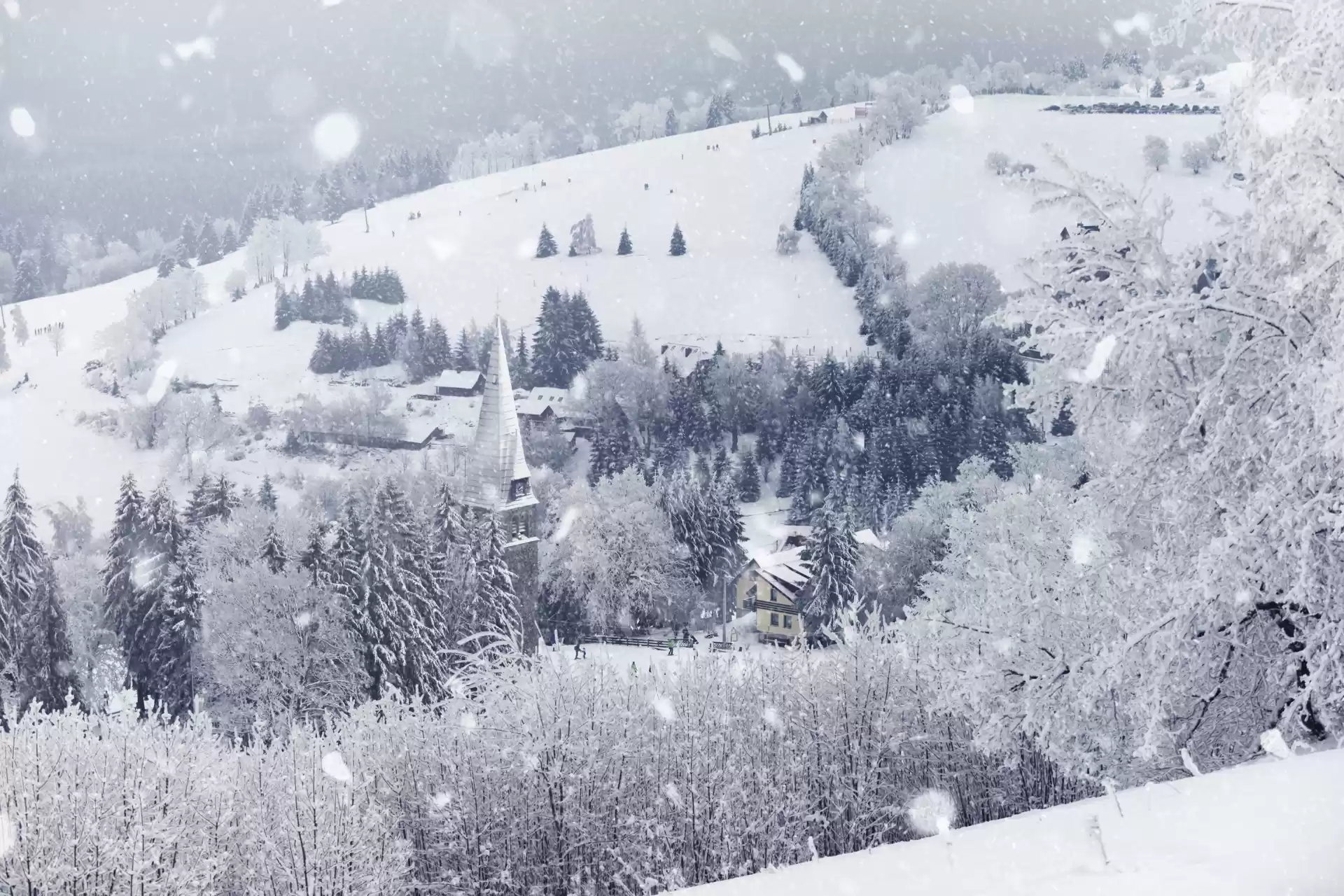 Spędź w Zieleńcu wyjątkowe święta i powitaj na stoku Nowy Rok